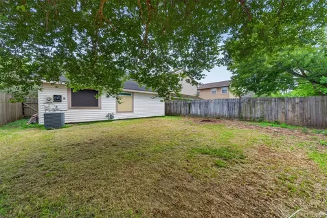 4735 Woodford Street Baytown TX 77521