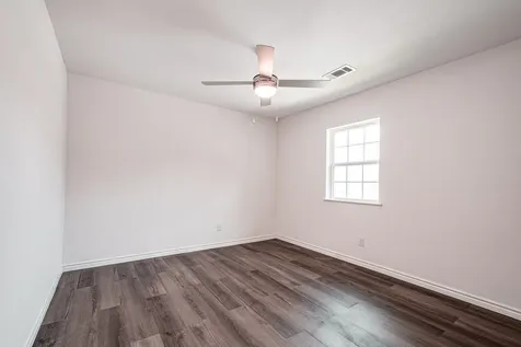 204 Dyer Avenue Baytown TX 77520