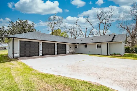 204 Dyer Avenue Baytown TX 77520