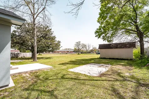 204 Dyer Avenue Baytown TX 77520