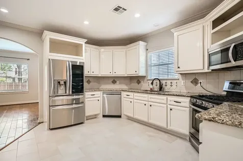 806 E 29th Street Houston TX 77009