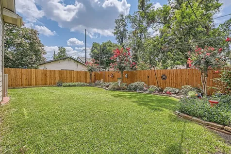 806 E 29th Street Houston TX 77009