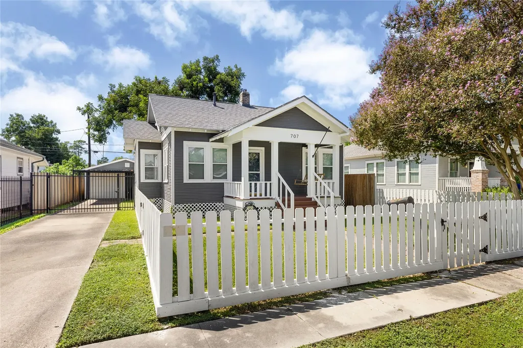707 Tabor Street Houston TX 77009