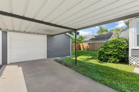707 Tabor Street Houston TX 77009