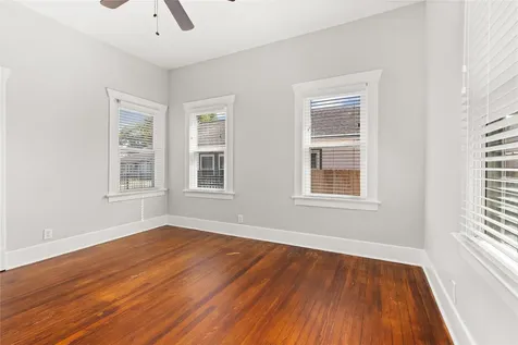 707 Tabor Street Houston TX 77009