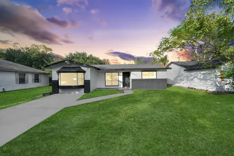 2926 Knotty Oaks Trl Trail Houston TX 77045