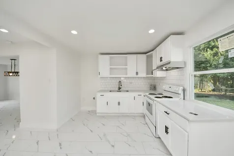 2926 Knotty Oaks Trl Trail Houston TX 77045