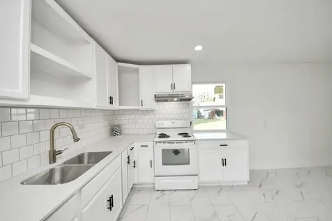 2926 Knotty Oaks Trl Trail Houston TX 77045