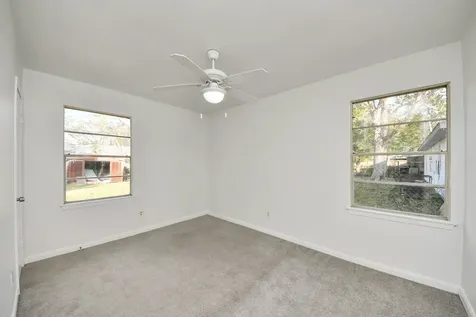 2926 Knotty Oaks Trl Trail Houston TX 77045