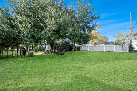 2926 Knotty Oaks Trl Trail Houston TX 77045