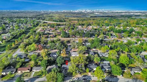 2926 Knotty Oaks Trl Trail Houston TX 77045