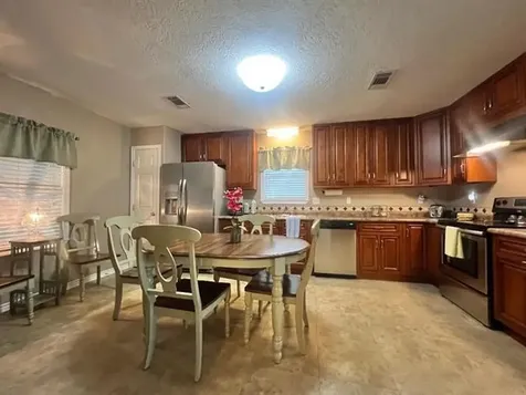 1295 Archie Street Vidor TX 77662