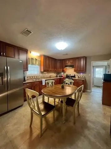 1295 Archie Street Vidor TX 77662