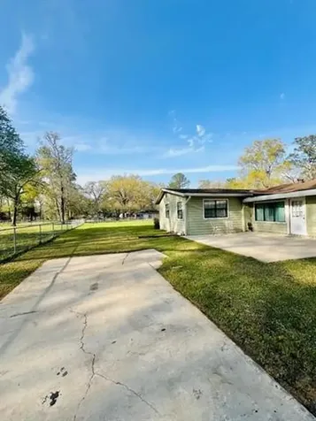 1295 Archie Street Vidor TX 77662