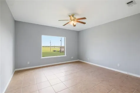 15 Huron Street Victoria TX 77905