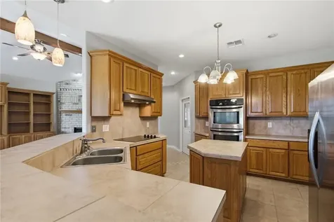 15 Huron Street Victoria TX 77905