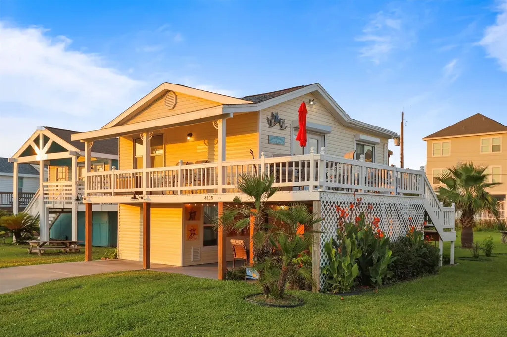 4119 Surf Drive Galveston TX 77554