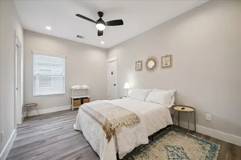 1193 W Tidwell Road Houston TX 77091