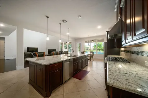 5014 Harvest Chase Lane Sugar Land TX 77479