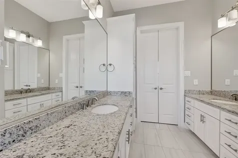 3303 Beverly Forest Drive Houston TX 77057