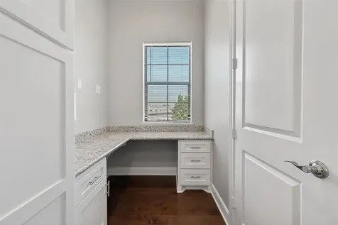 3303 Beverly Forest Drive Houston TX 77057