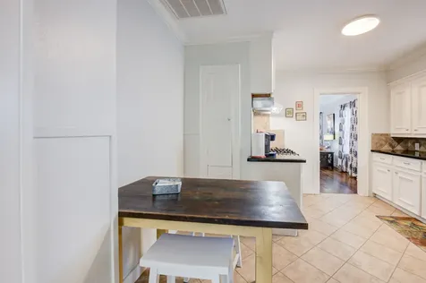408 Tabor Street Houston TX 77009