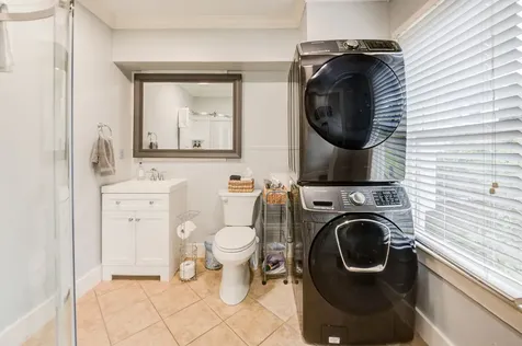 408 Tabor Street Houston TX 77009
