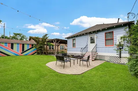 408 Tabor Street Houston TX 77009