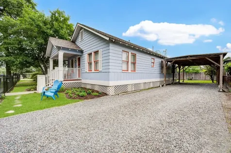 408 Tabor Street Houston TX 77009