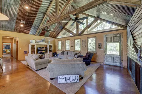 22 Mount Zion Road New Waverly TX 77358