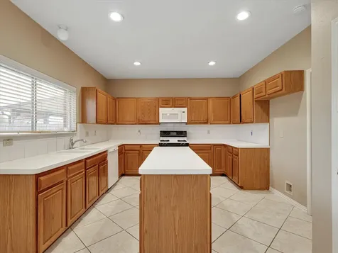 16423 Ash Point Lane Sugar Land TX 77498