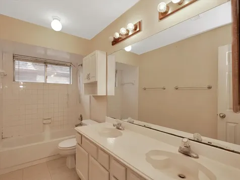 16423 Ash Point Lane Sugar Land TX 77498