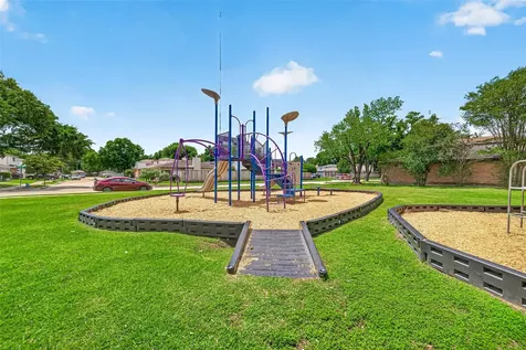 7823 Winehill Lane Houston TX 77040