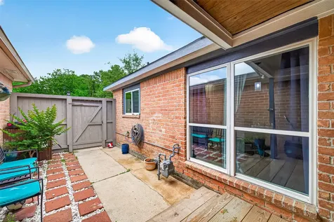 7823 Winehill Lane Houston TX 77040