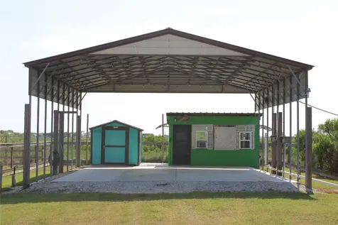 1502 County Road 299 Sargent TX 77414