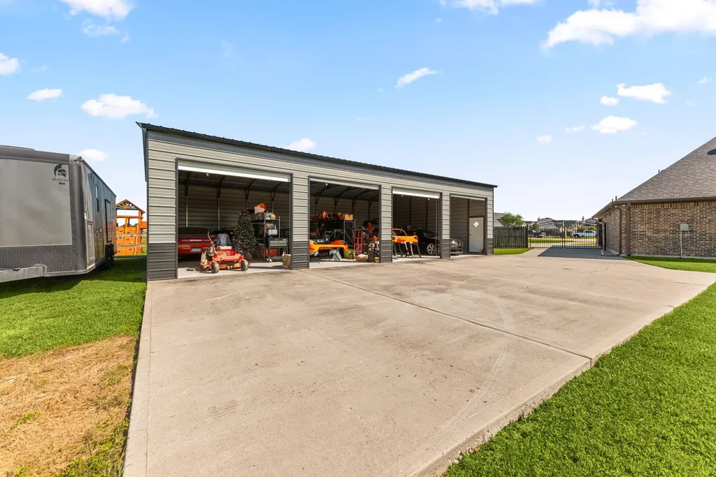 10334 Clydesdale Drive Needville TX 77461