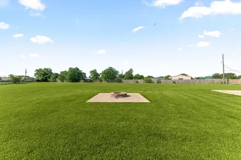 10334 Clydesdale Drive Needville TX 77461