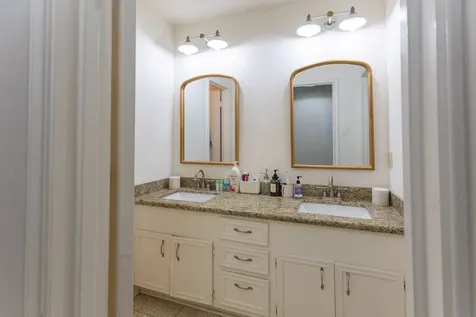 5711 Olympia Fields Lane Houston TX 77069