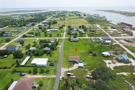 1321 Pickney Avenue Port Bolivar TX 77650