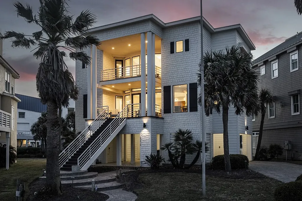 4214 Turks Point Galveston TX 77554