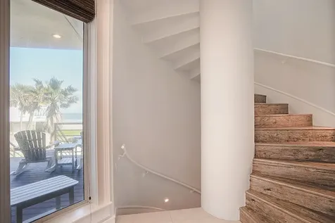 4214 Turks Point Galveston TX 77554