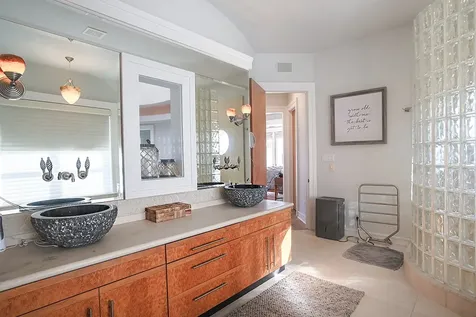 4214 Turks Point Galveston TX 77554