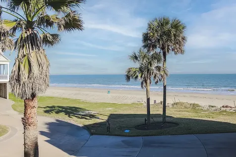 4214 Turks Point Galveston TX 77554