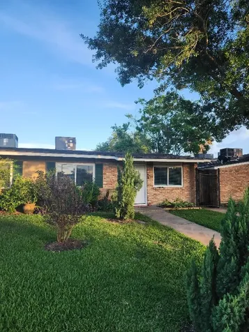 1106 Seafoam Road Houston TX 77062