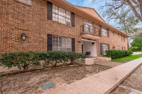 818 University Avenue 2 Huntsville TX 77320