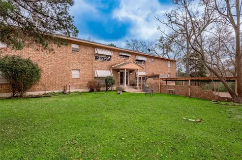 818 University Avenue 2 Huntsville TX 77320