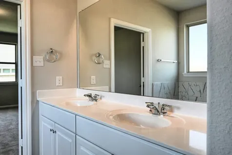 2642 Blue Abbot Drive Fresno TX 77545