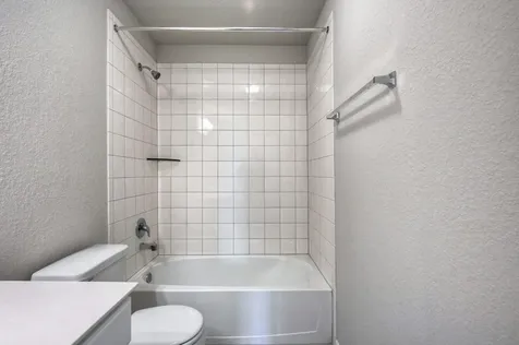 2642 Blue Abbot Drive Fresno TX 77545
