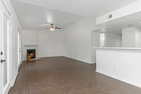 4444 Victory Drive Drive 1108 Houston TX 77088