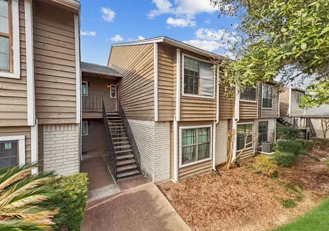 4444 Victory Drive Drive 1108 Houston TX 77088